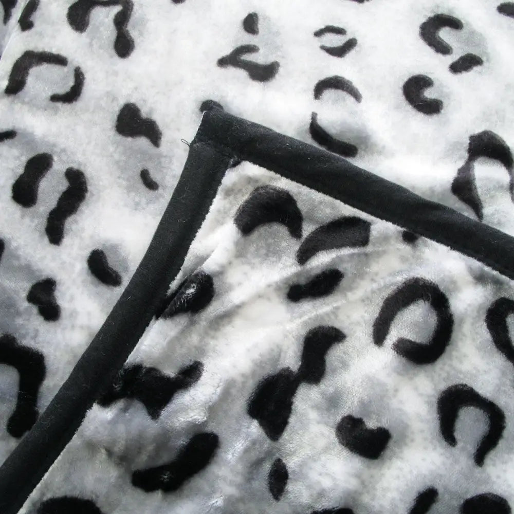 675gsm 2 Ply Animal Print Faux Mink Blanket Queen 200x240 cm Snow Leopard - Home & Garden > Bedding