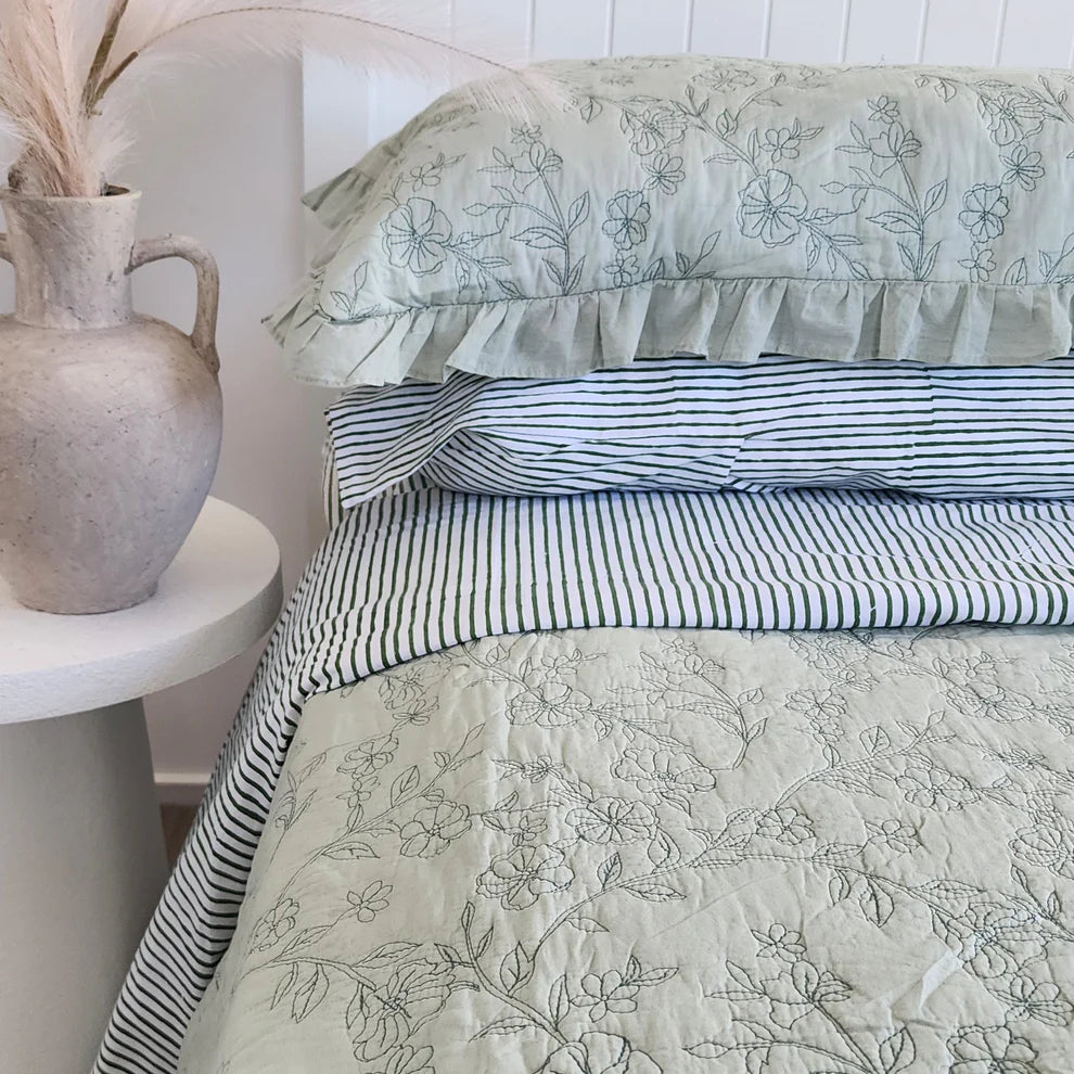 Cypress Coverlet – Ultra-Soft 100% Cotton with 2 Pillowcases | Lightweight & Hypoallergenic Bedding