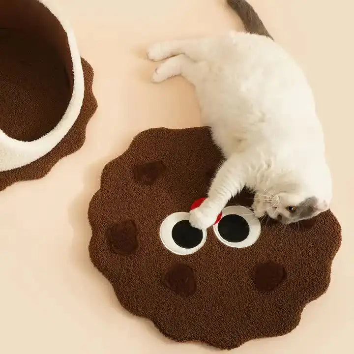 Adorable Cookie-Shaped Cat Bed - Cozy and Playful Pet Hideout (50x20 cm) - Pet Care > Cat Supplies > Cat Furniture