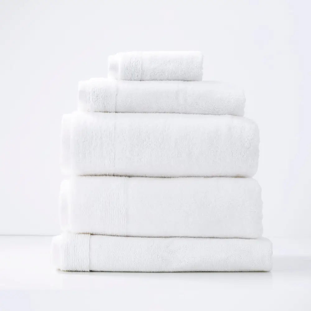 Aireys 650 GSM Zero Twist 5 Piece Bath Snow Towel by Renee Taylor - Home & Garden > Bathroom Accessories > Bath Towels