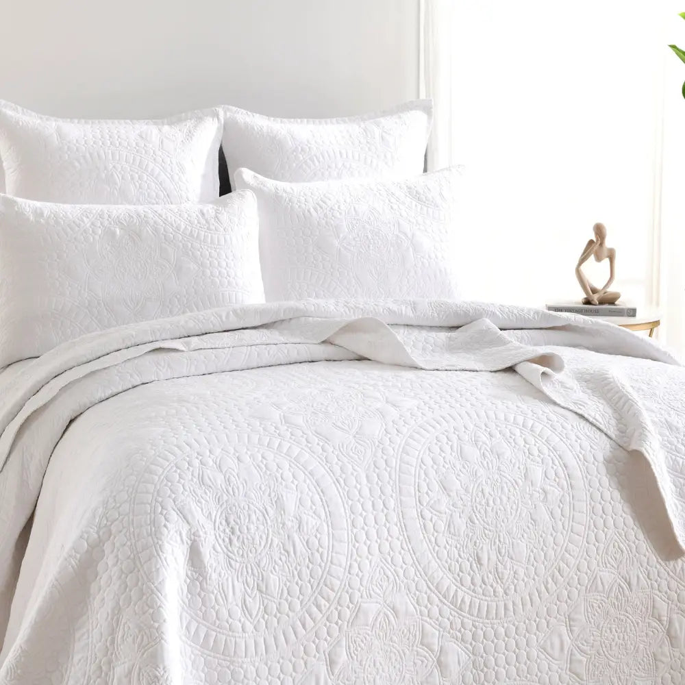 Asher Jacquard Coverlet White Set by Renee Taylor Single/Double - Home & Garden > Bedding > Bed Sheets