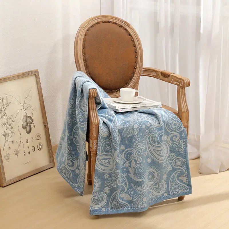 Blue Luxurious Paisley Jacquard Throw Blanket - Soft Wool Blend with Tassels 120x150cm Lightweight Sofa & Nap Blanket