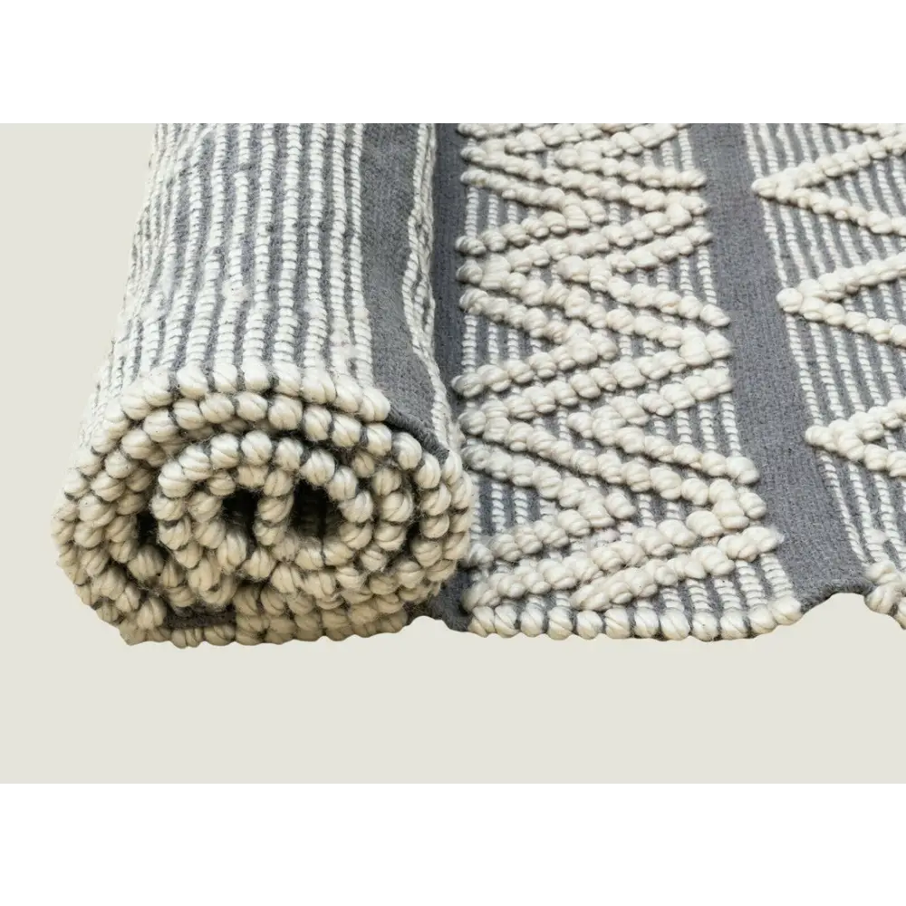 Boho Style Hand Loomed Recycle Cotton Wool Woven Design Rug 150 x 200 cm - Home & Garden > Rugs