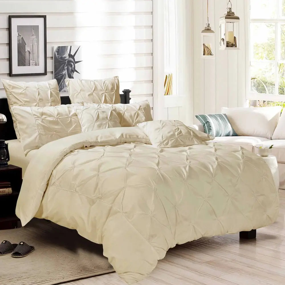 Diamond Pintuck Super King Size Quilt/Duvet Cover Set - Beige - Home & Garden > Bedding > Duvet Covers