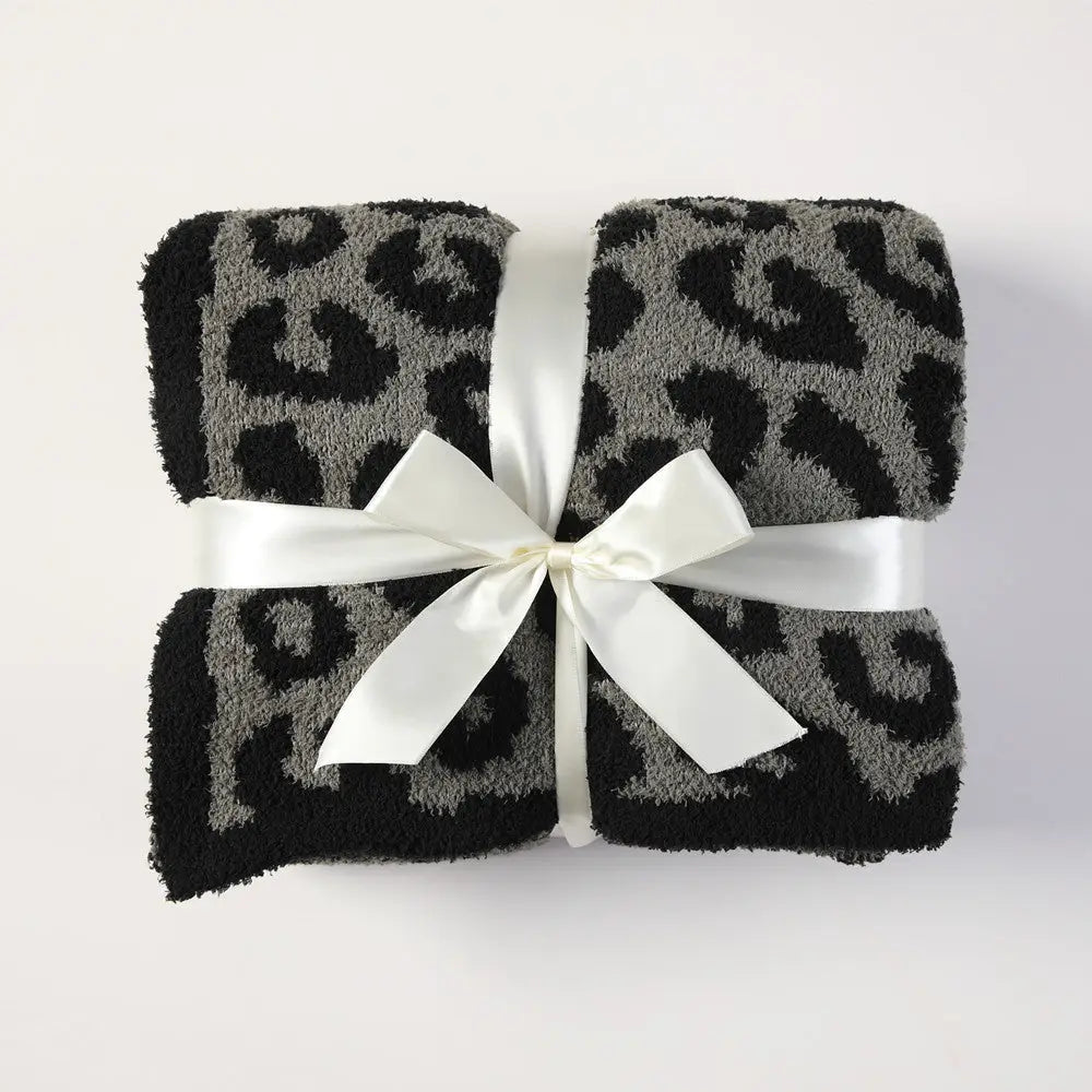 Grey and Black Luxurious Leopard Print Knit Throw Blanket - Ultra-Soft Jacquard Plush for Sofa Bed & Cozy Comfort