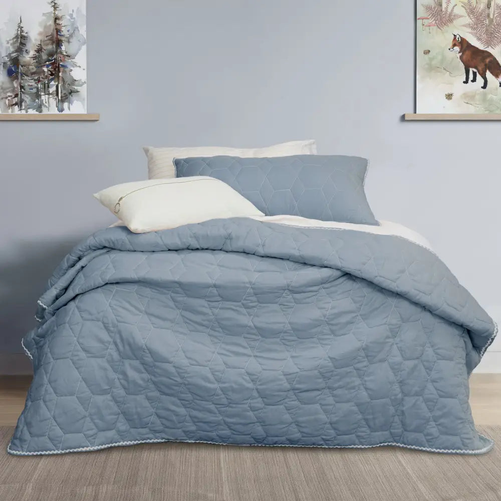 Jelly Bean Kids Bolston Pale Blue Kids Coverlet Set Single/Double - Home & Garden > Bedding