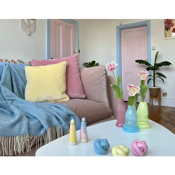Kensington Throw - 10% Cashmere/ 90% Super Fine Merino Wool - Light Blue - Home & Garden > Decor