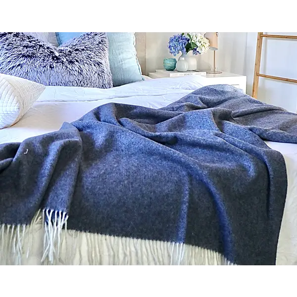 Kensington Throw - 10% Cashmere/ 90% Super Fine Merino Wool - Navy - Home & Garden > Decor