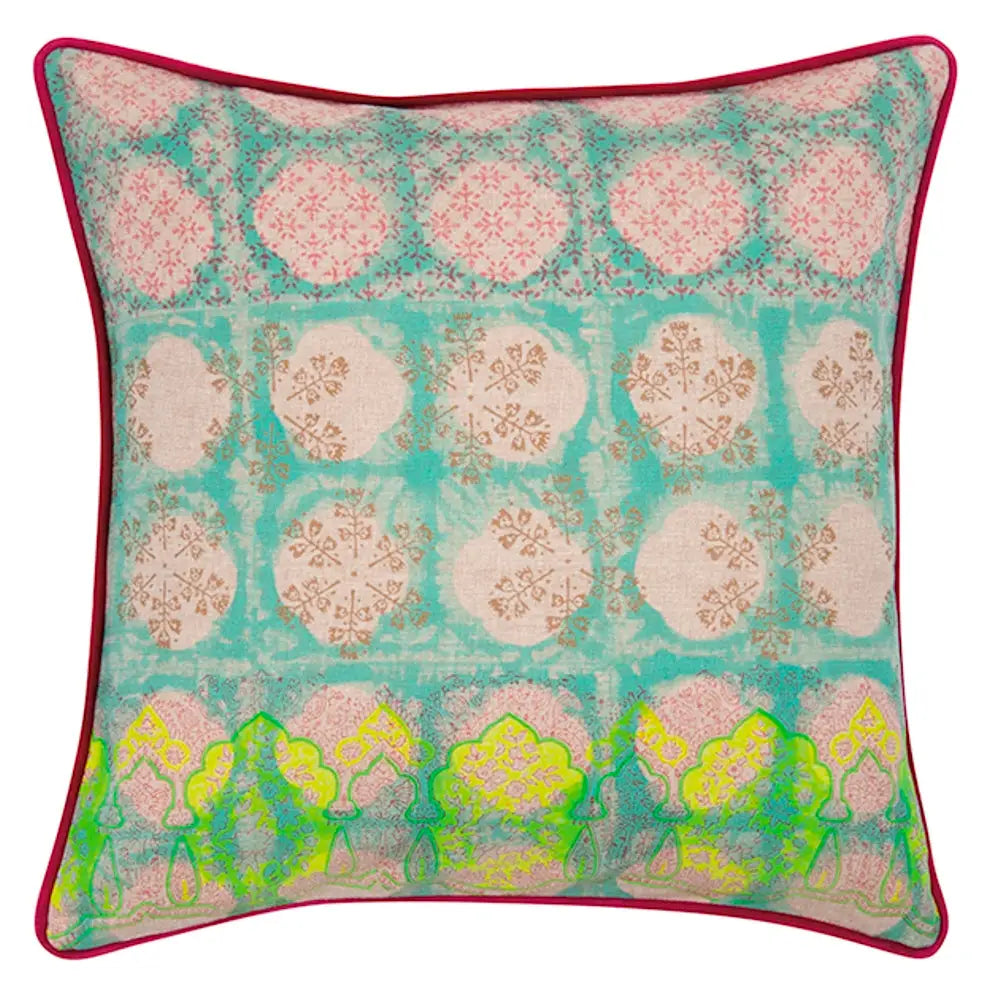 Pack of 4 Avia Fuchsia Cushion Covers Multicoloured Coloured - Home & Garden > Decor
