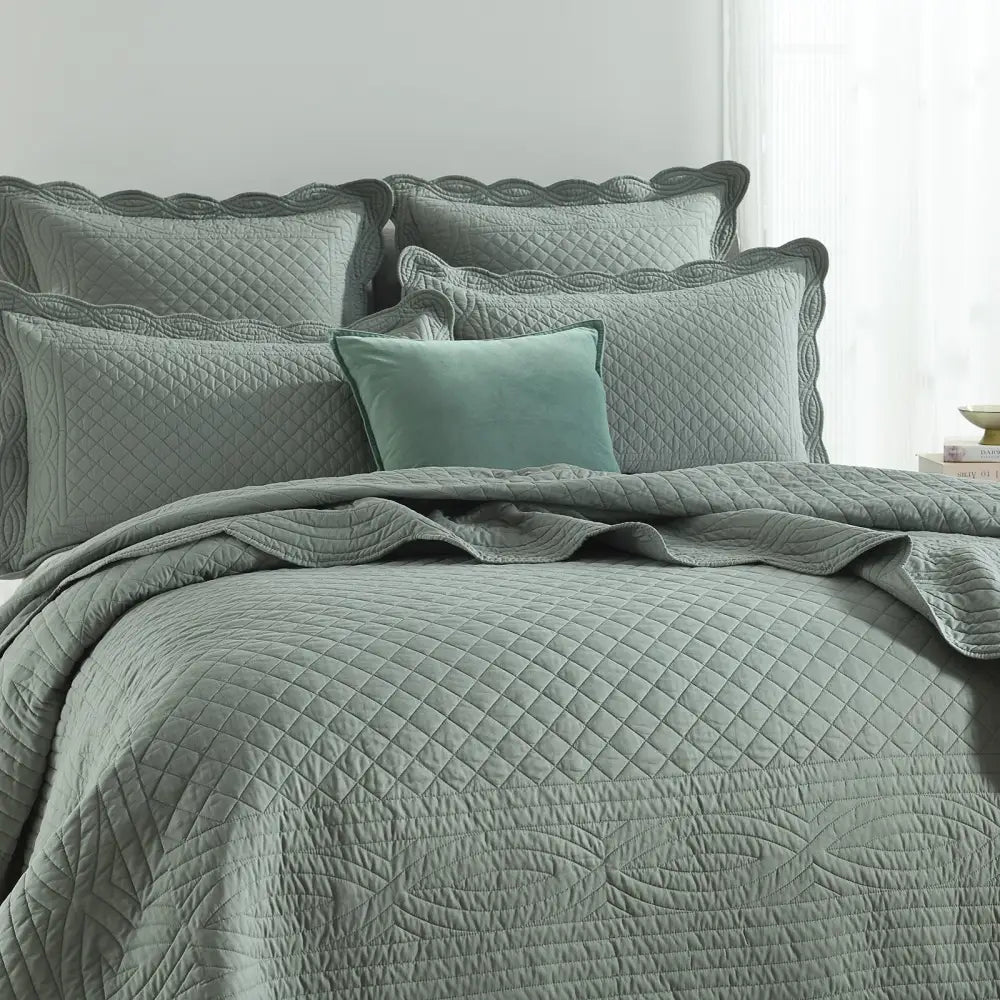 Scallop Jacquard Juniper Coverlet Set by Renee Taylor Single/Double - Home & Garden > Bedding > Bed Sheets