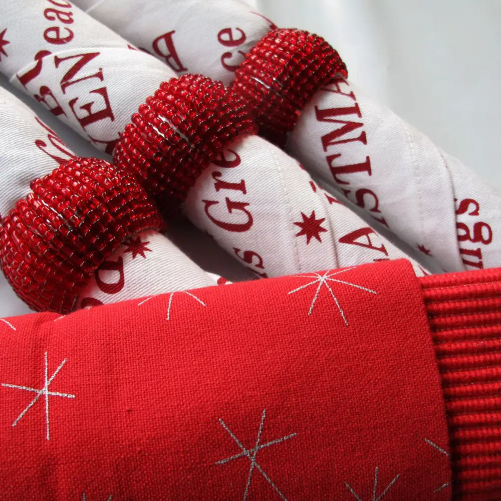 Set of 4 Fiona Cotton Placemats with Napkins and Napkin Rings Red White - Home & Garden > Kitchenware