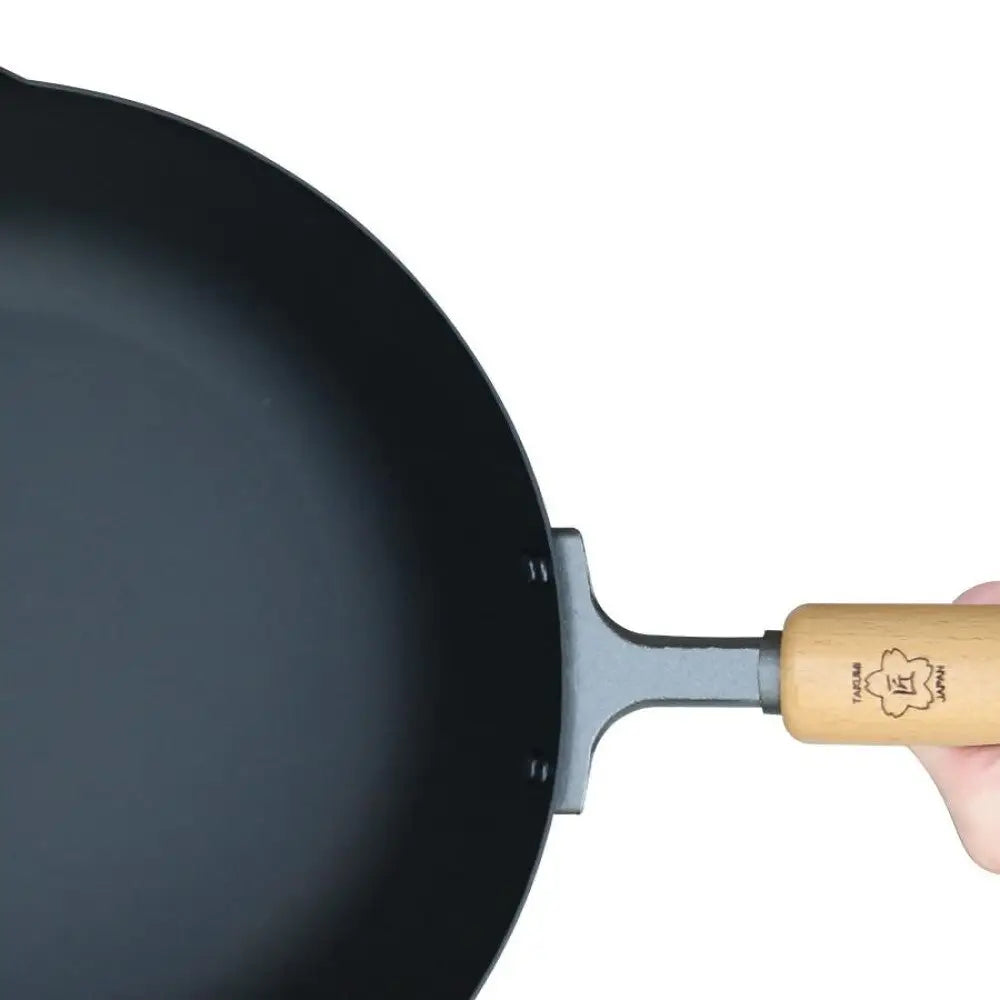 Takumi Premium Magma Plate Cast Iron Wok - Made in Japan - 24cm - Home & Garden > Kitchenware
