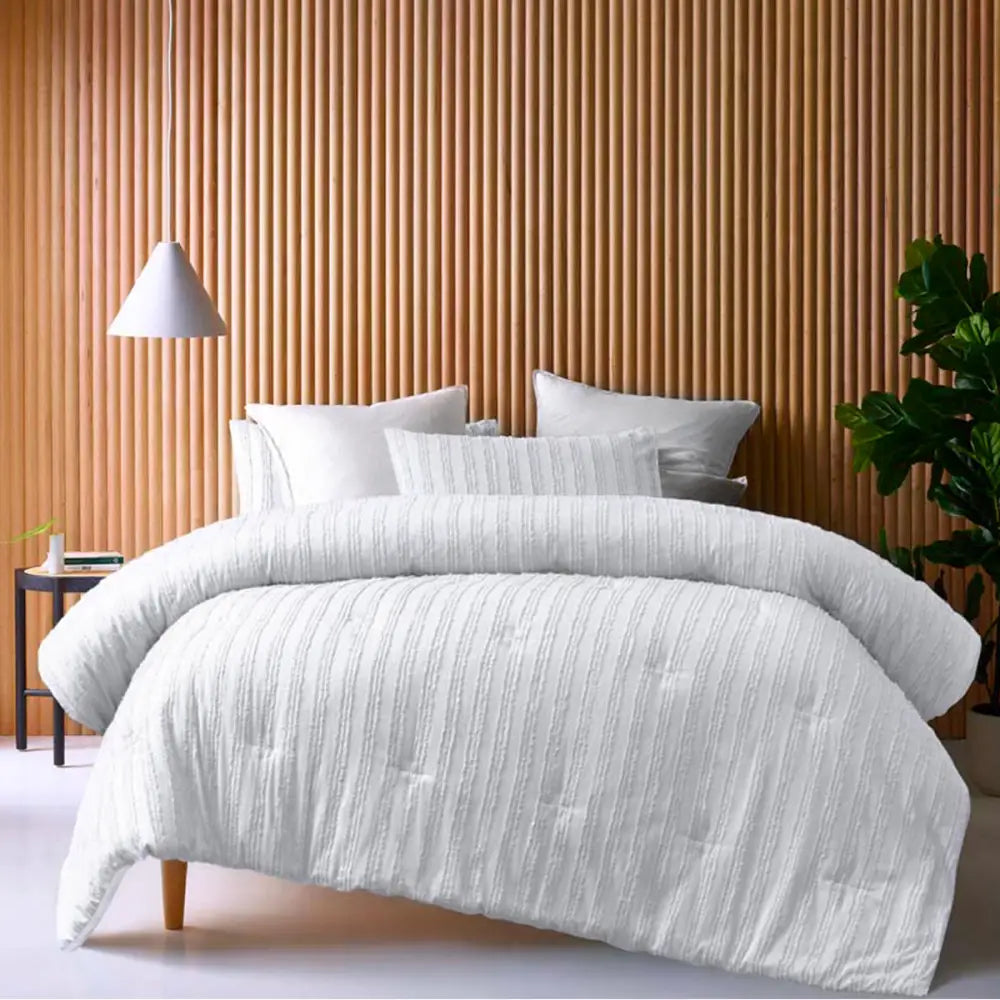 Vintage Design Homewares Reflections White 3 Piece Comforter Set Queen - Home & Garden > Bedding