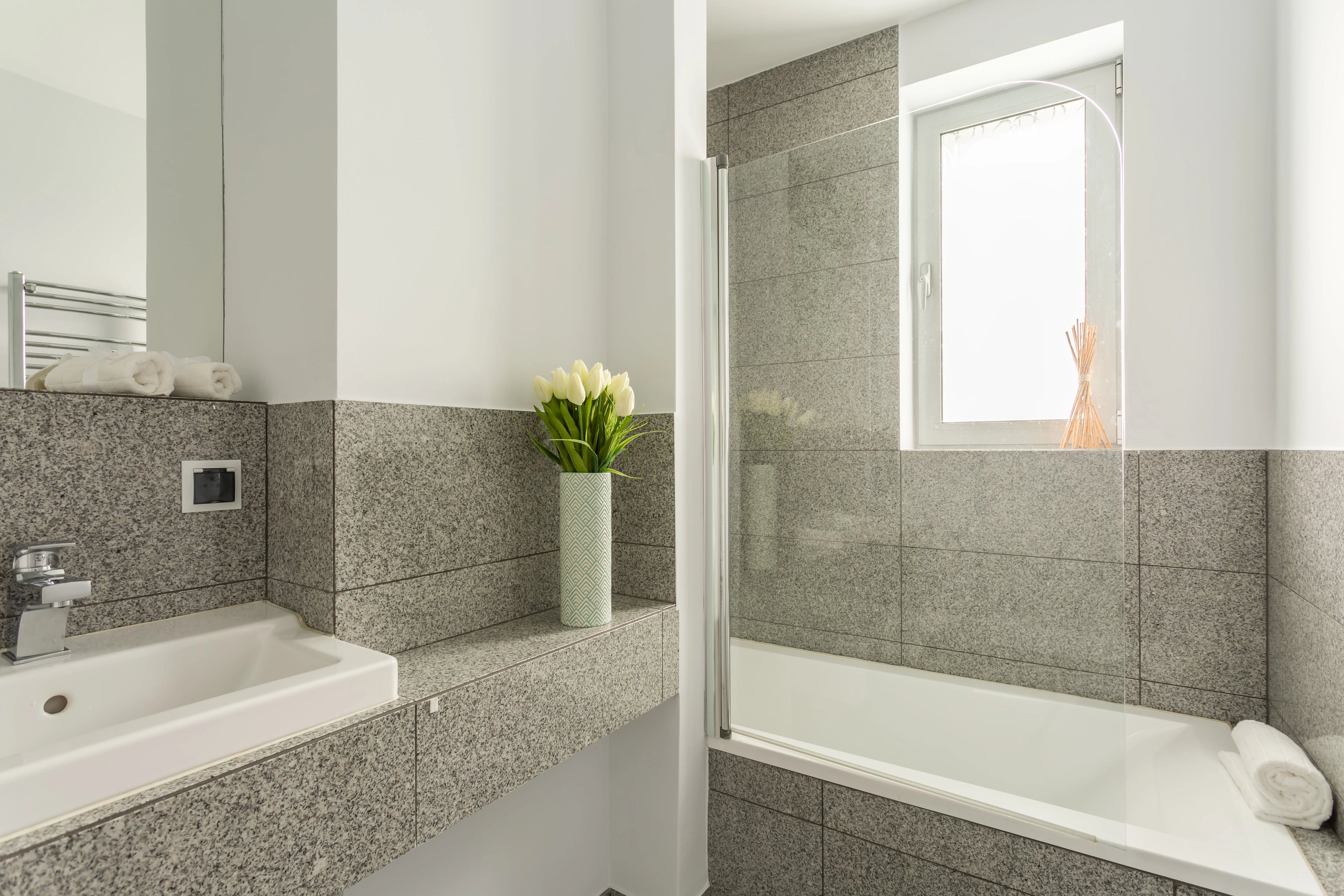Bath Screens