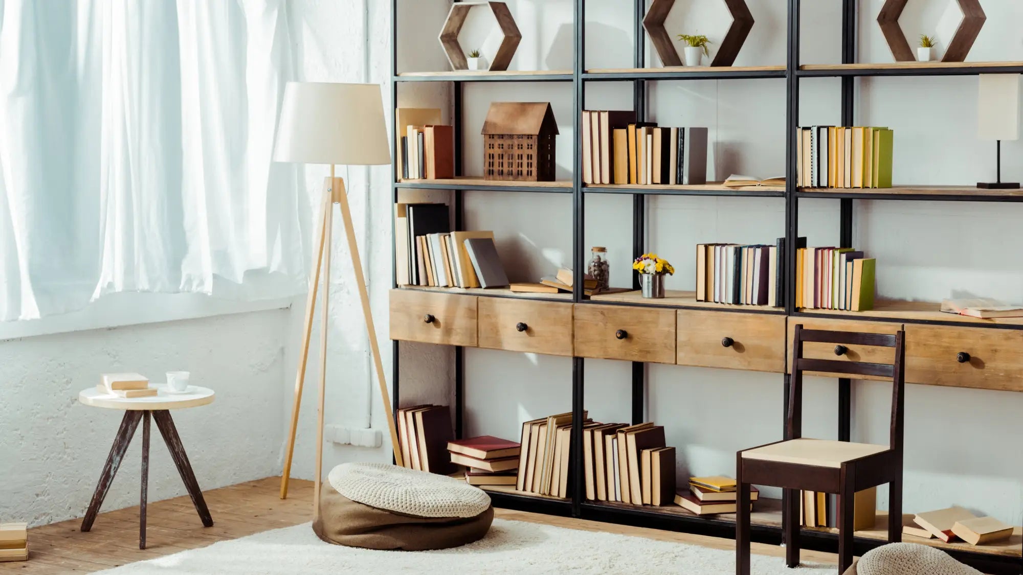 Bookcases & Shelving Units