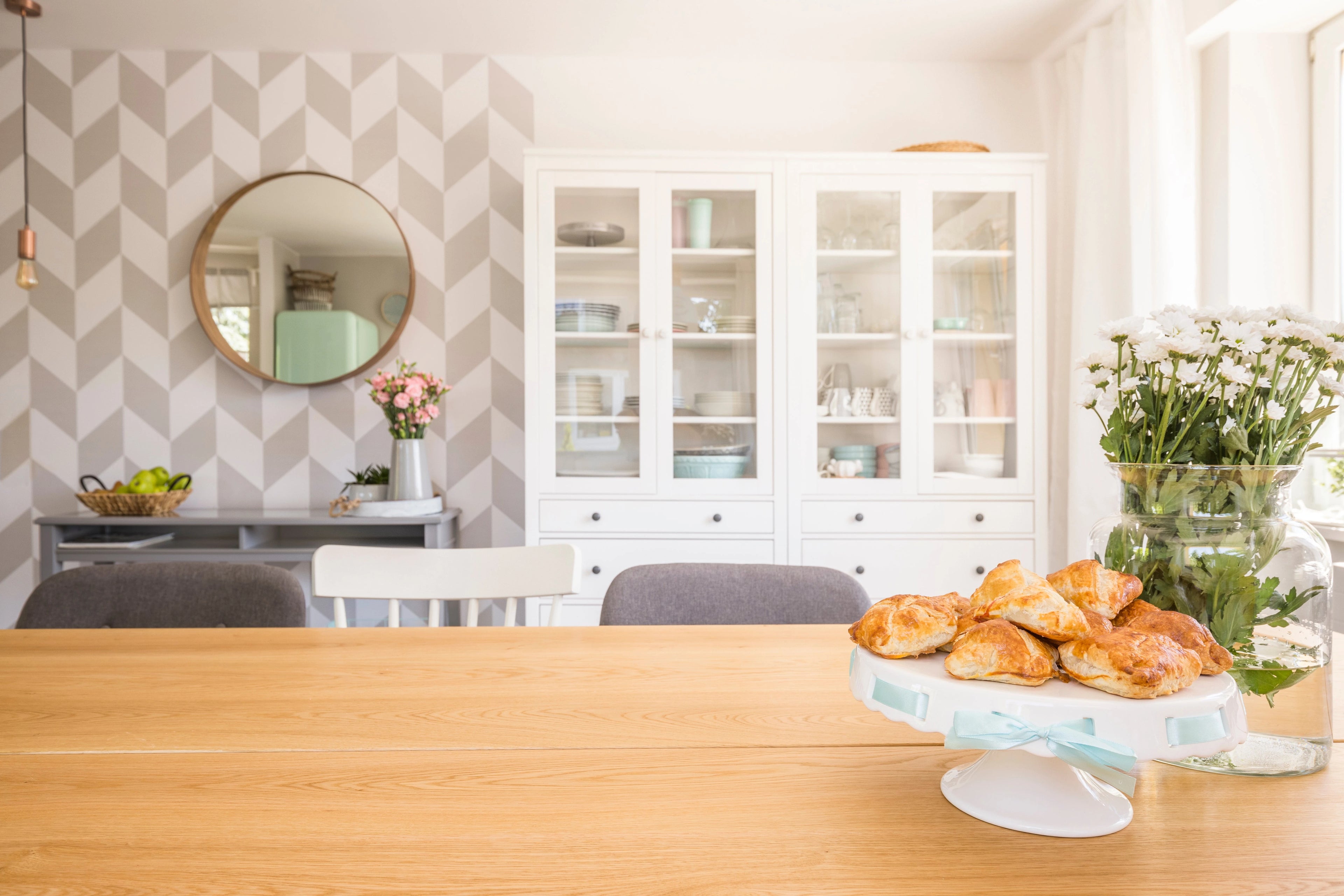 Storage Units and Cabinets