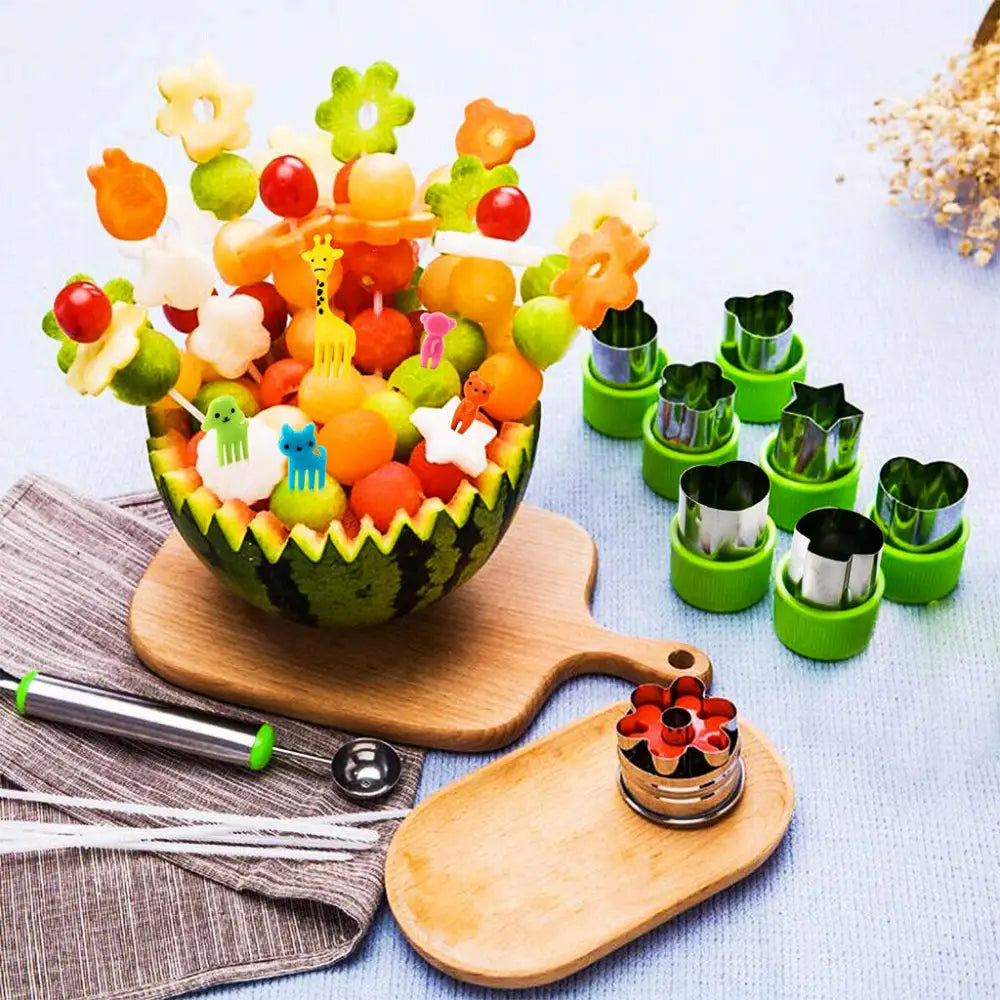 31 PCS Sandwich Cutter Kids DIY Toast Mold Bread Food Moulds Xmas Gift - Home & Garden > Kitchenware