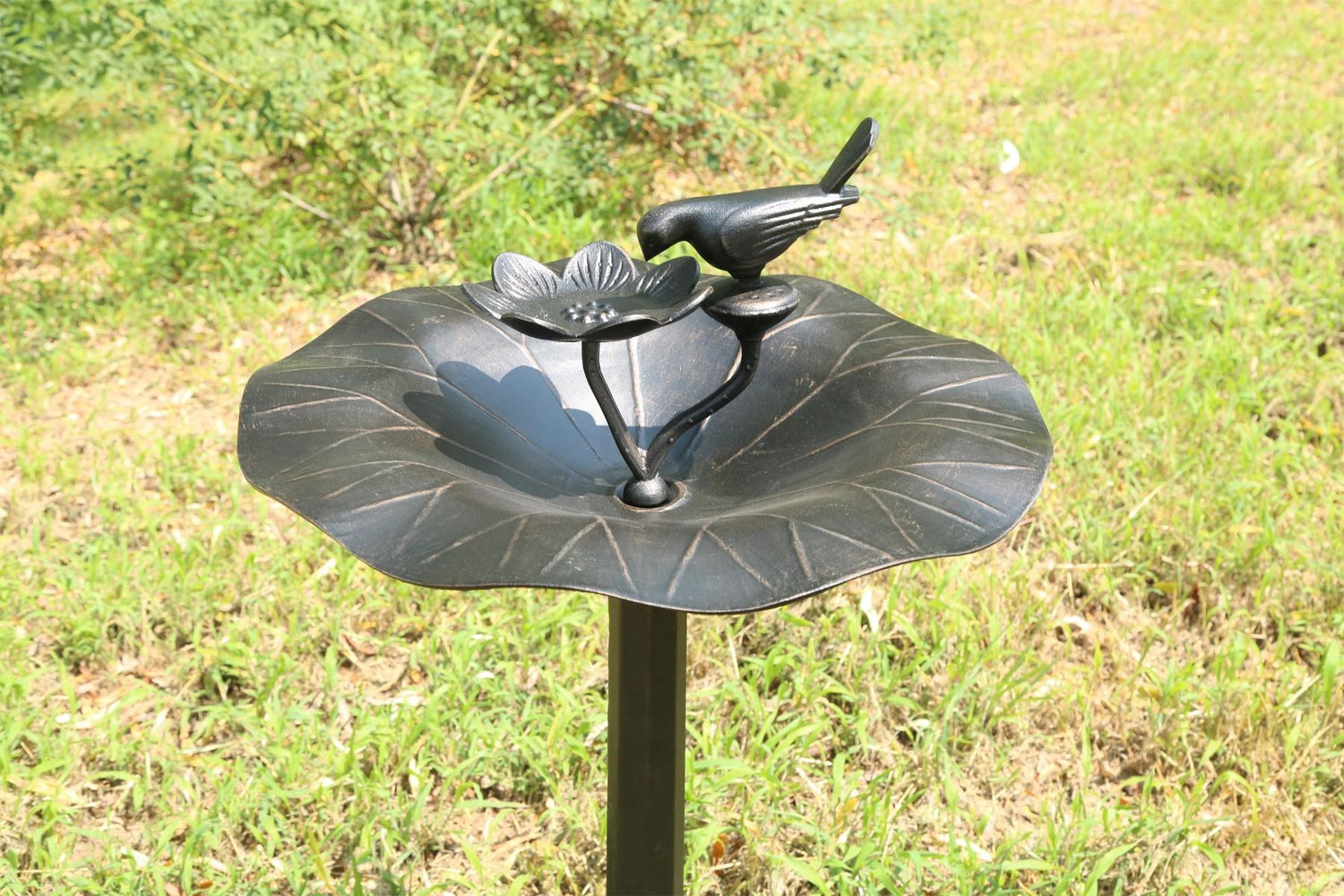 Lotus bird bath Bronze