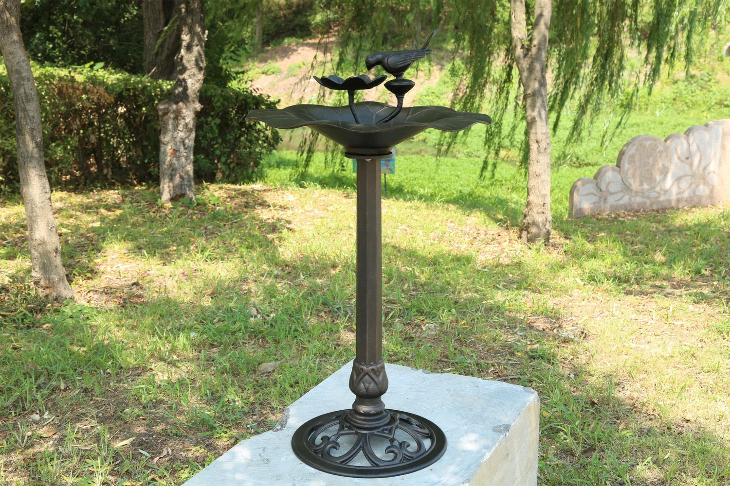 Lotus bird bath Bronze
