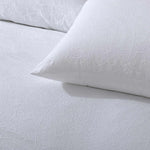 Accessorize Elma White Jacquard Quilt Cover Set King - Home & Garden > Bedding
