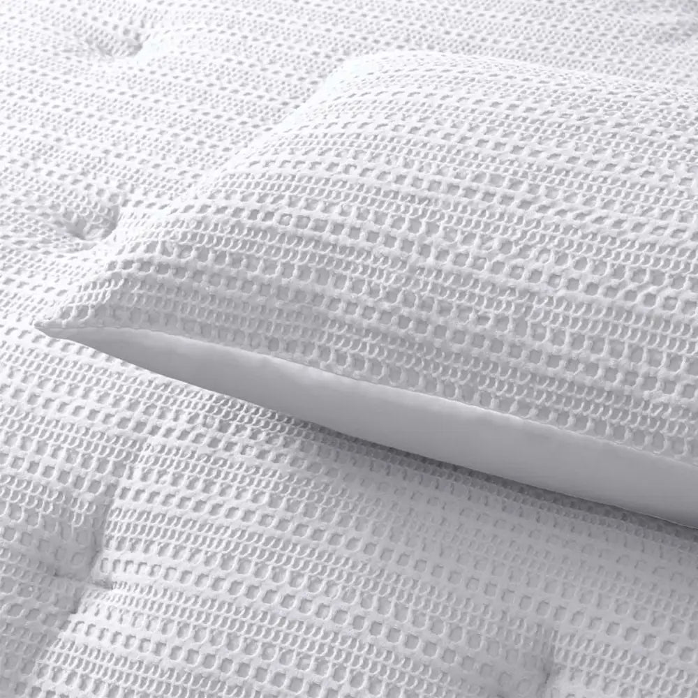 Accessorize Soho Waffle White 3 Piece Comforter Set Queen - Home & Garden > Bedding