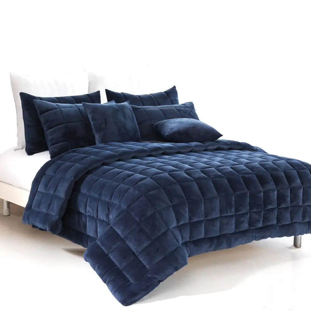 Alastairs Augusta Faux Mink Quilt / Comforter Set Navy Single - Home & Garden > Bedding