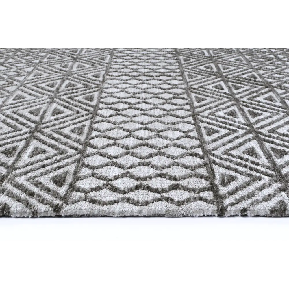 Amritsar AMRI04 Grey 160x230 - Home & Garden > Rugs