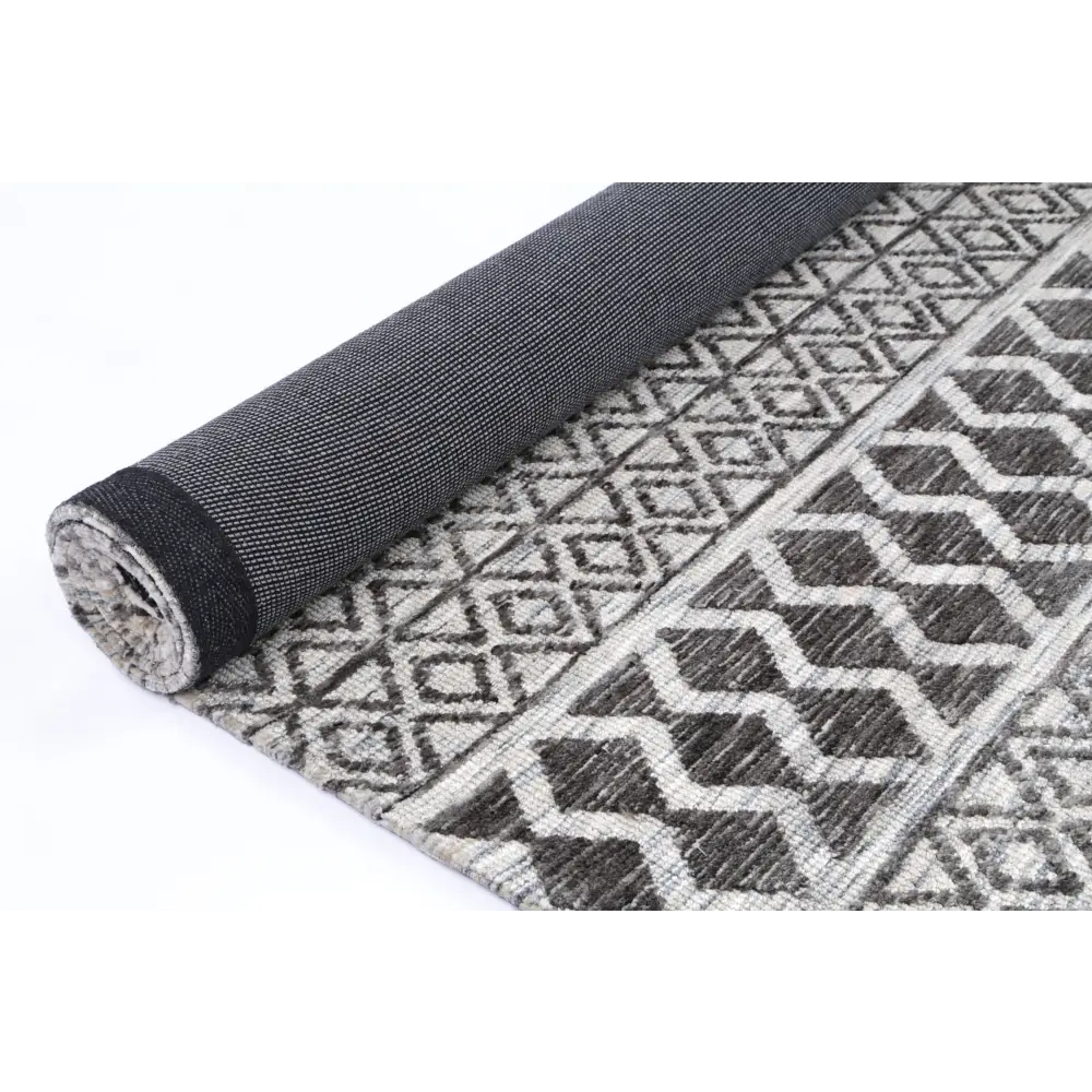 Amritsar AMRI04 Grey 160x230 - Home & Garden > Rugs