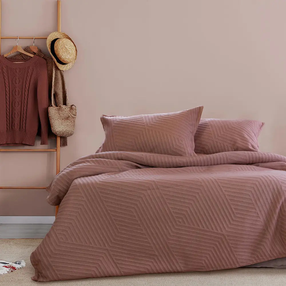 Ardor Alton Burlwood Jacquard Embossed Texture Geo Quilt Cover Set King - Home & Garden > Bedding
