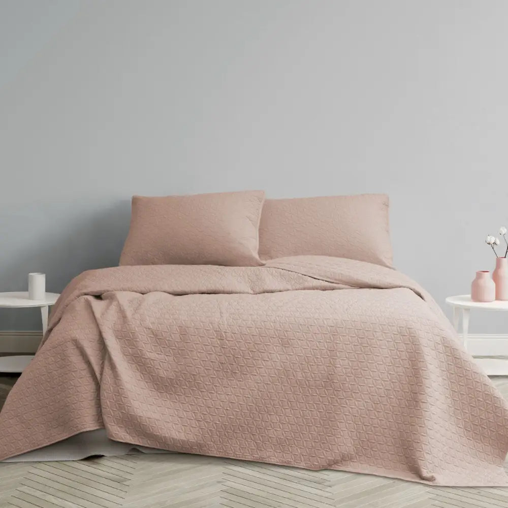 Ardor Chloe Powder Pink 3 Pcs Quilted Coverlet Set Queen/King - Home & Garden > Bedding