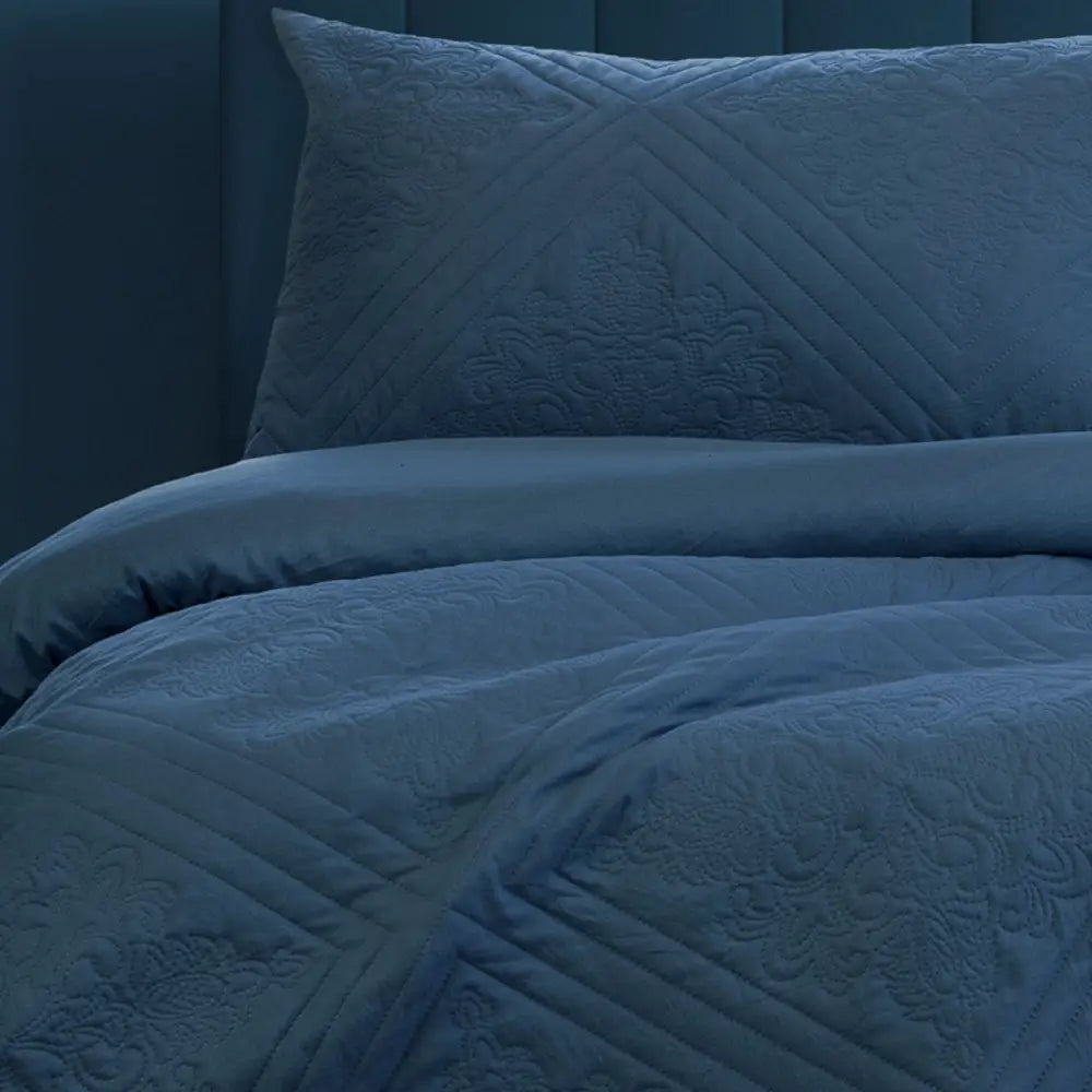 Ardor Eddison Cornflower Light Quilted Embossed Quilt Cover Set Queen - Home & Garden > Bedding