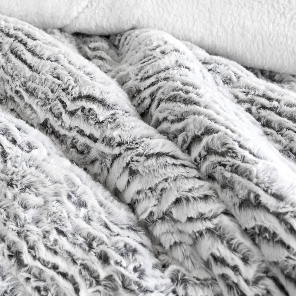 Ardor Faux Fur Silver 3 Piece Comforter Set Single/Double - Home & Garden > Bedding