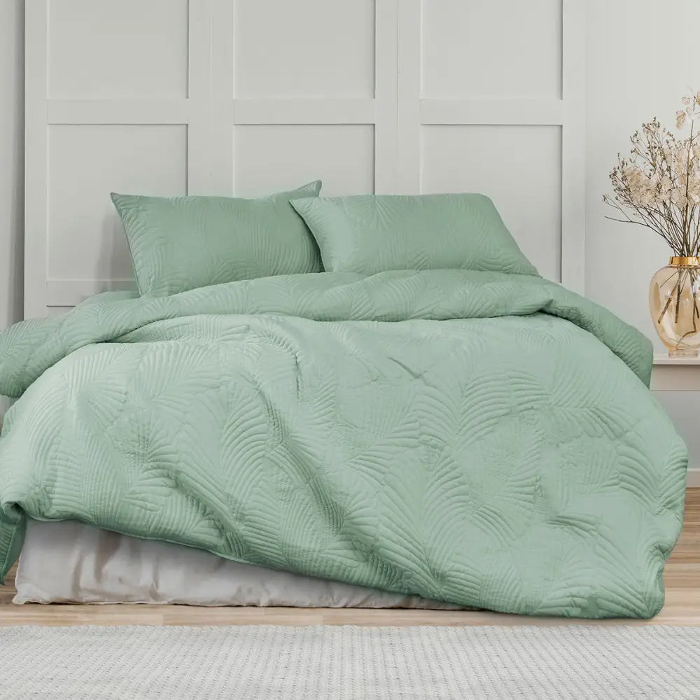 Ardor Molly Palm Green Quilted Quilt Cover Set King - Home & Garden > Bedding