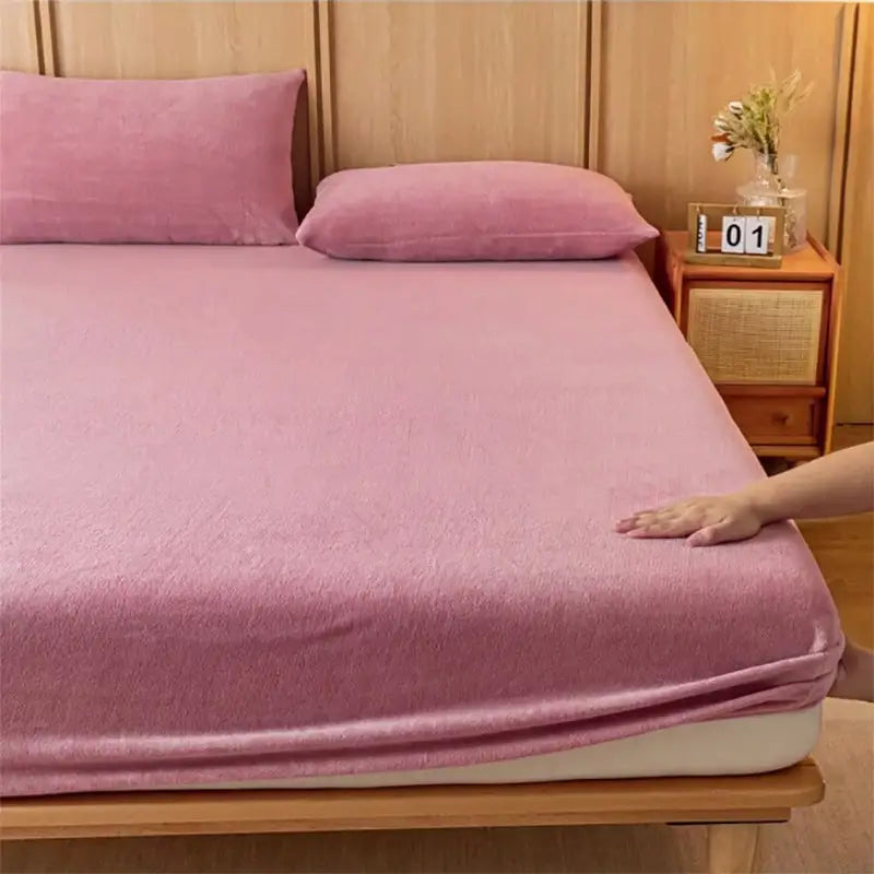 Bean paste color Plush Crystal Velvet Fitted Sheet - Ultra Soft Warm & Thick for Winter (198x203 + 36cm) - Furniture >