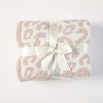 Beige Luxurious Leopard Print Knit Throw Blanket - Ultra-Soft Jacquard Plush for Sofa Bed & Cozy Comfort (130x150cm)