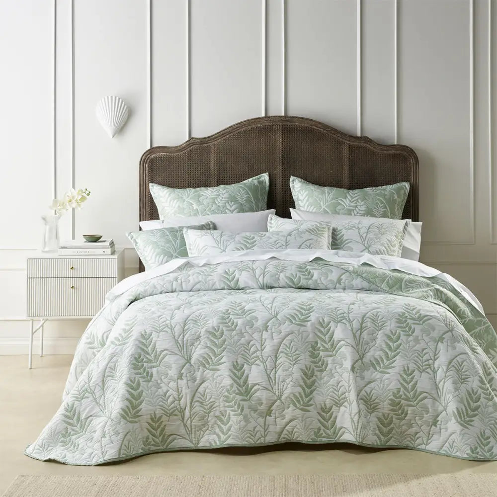 Bianca Eden Sage Jacquard Bedspread Set Double - Home & Garden > Bedding