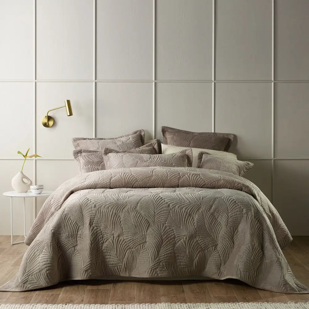 Bianca Kairo Taupe Coverlet Set Super King - Home & Garden > Bedding > Quilts & Duvets