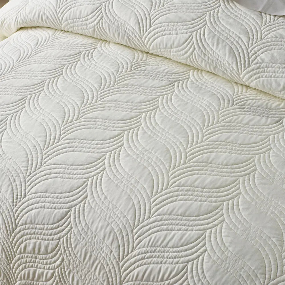 Bianca Kamala Cream Embossed Bedspread Set Single - Home & Garden > Bedding