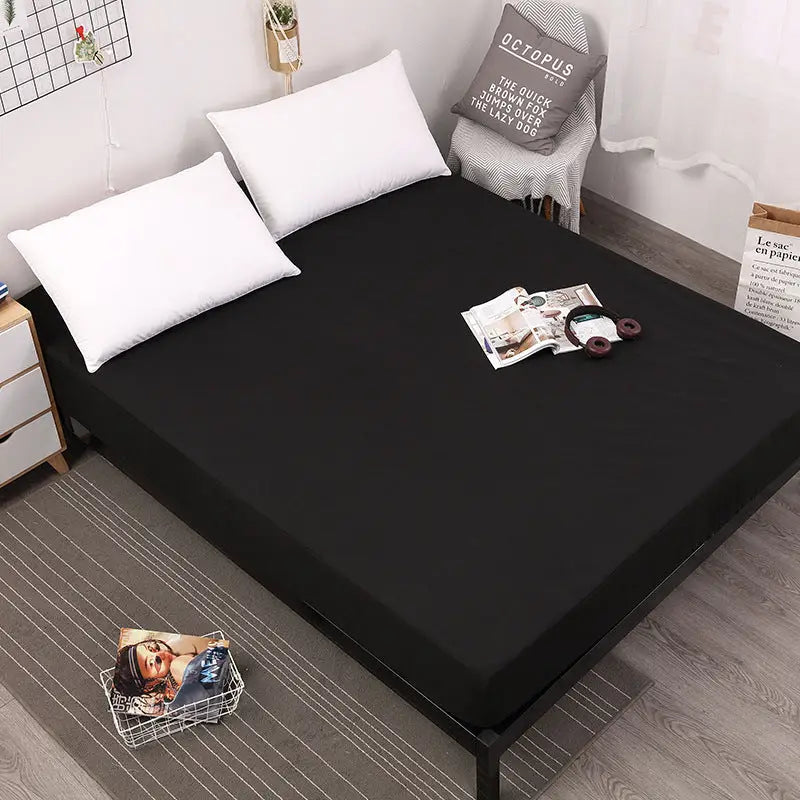 Black Queen Size Waterproof Fitted Mattress Protector - Soft & Breathable Bed Cover Hypoallergenic Deep Pocket