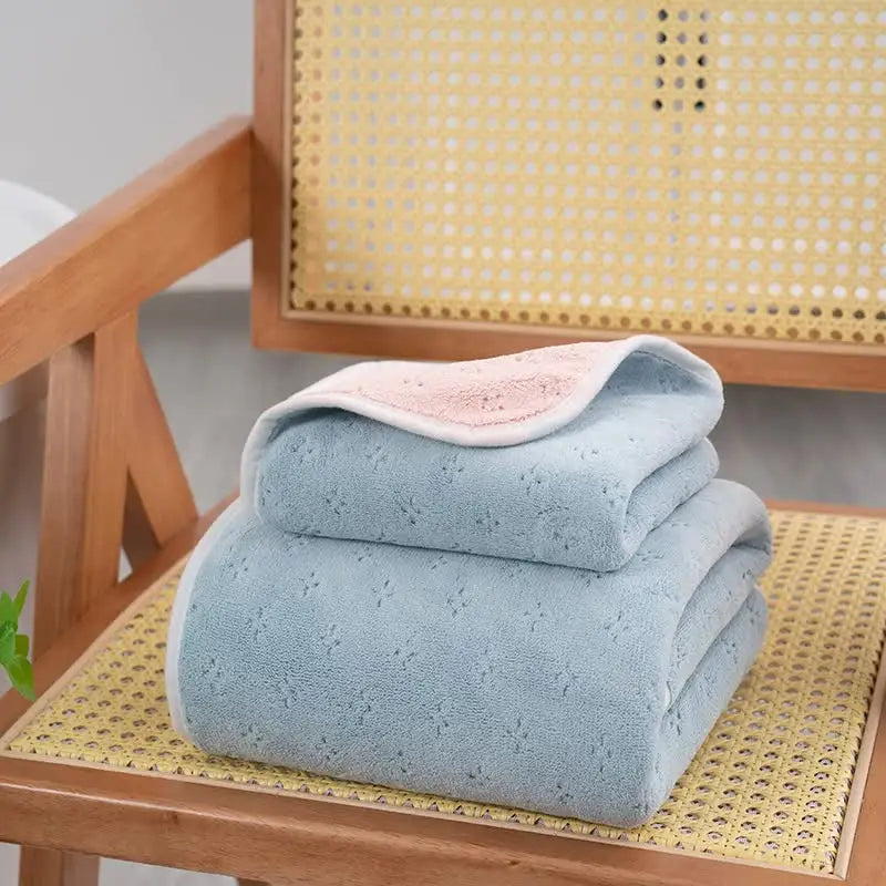 Blue-pink Oversized Double-Sided Coral Fleece Bath Towel | Soft and Absorbent Thick & Warm 70x140cm - Home & Garden >