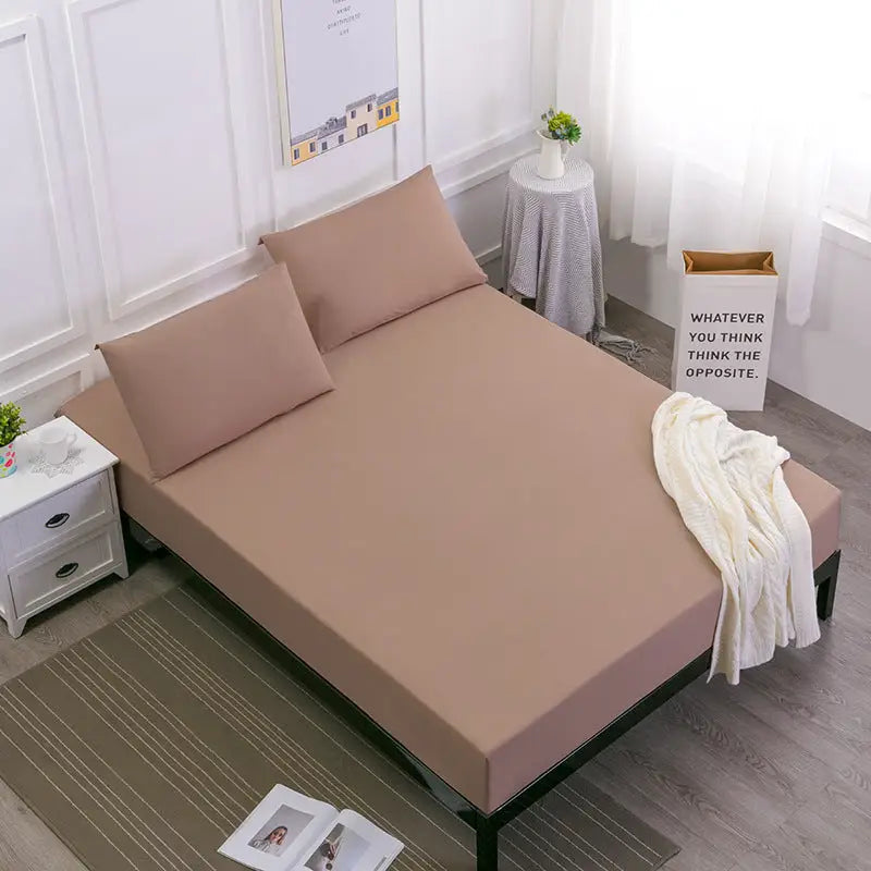 Brown Queen Size Waterproof Fitted Mattress Protector - Soft & Breathable Bed Cover Hypoallergenic Deep Pocket