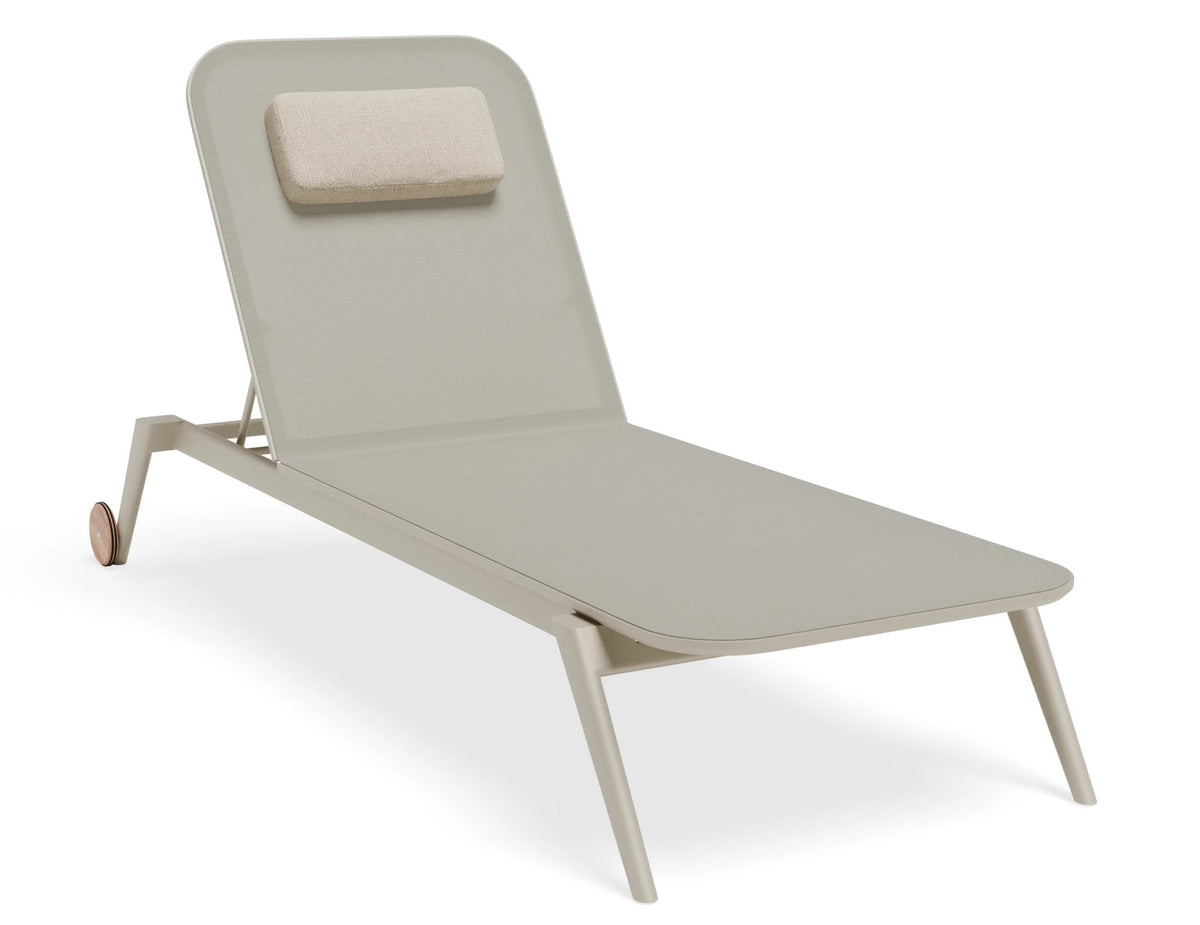 Calista sun lounge in Latte with magnetic headrest