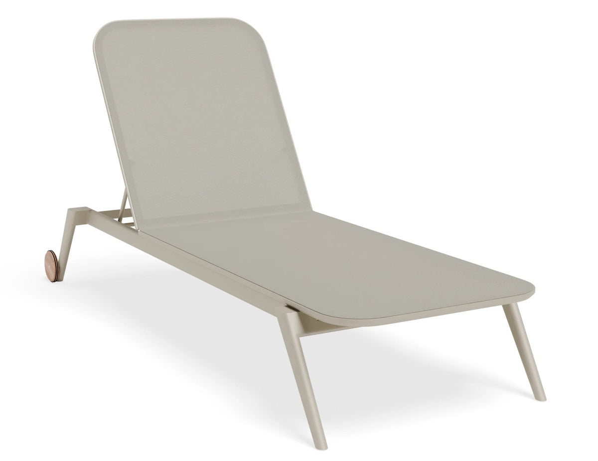 Calista sun lounge in Latte with no headrest