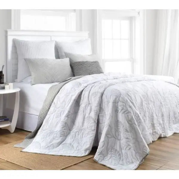 Classic Quilts Botannical Leaves King Bedspread Set - Home & Garden > Bedding > Duvet Covers