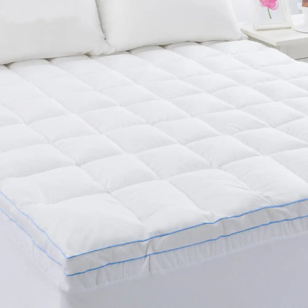 Cloudland 750GSM Memory Resistant Microball Fill Mattress Topper King Single - Home & Garden > Bedding