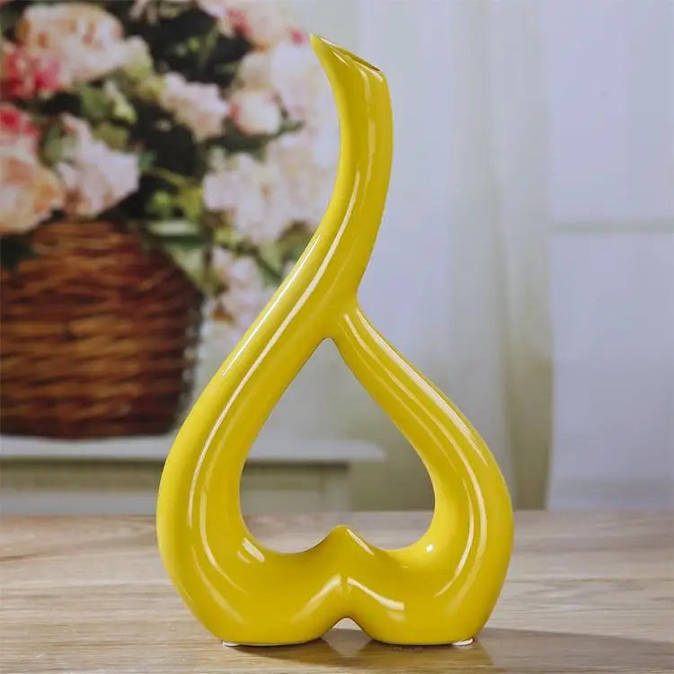 Creative Heart-shaped Ceramic Flower Vase for Home Office or Wedding Decor - Red - Home & Garden > Decor > Vases &