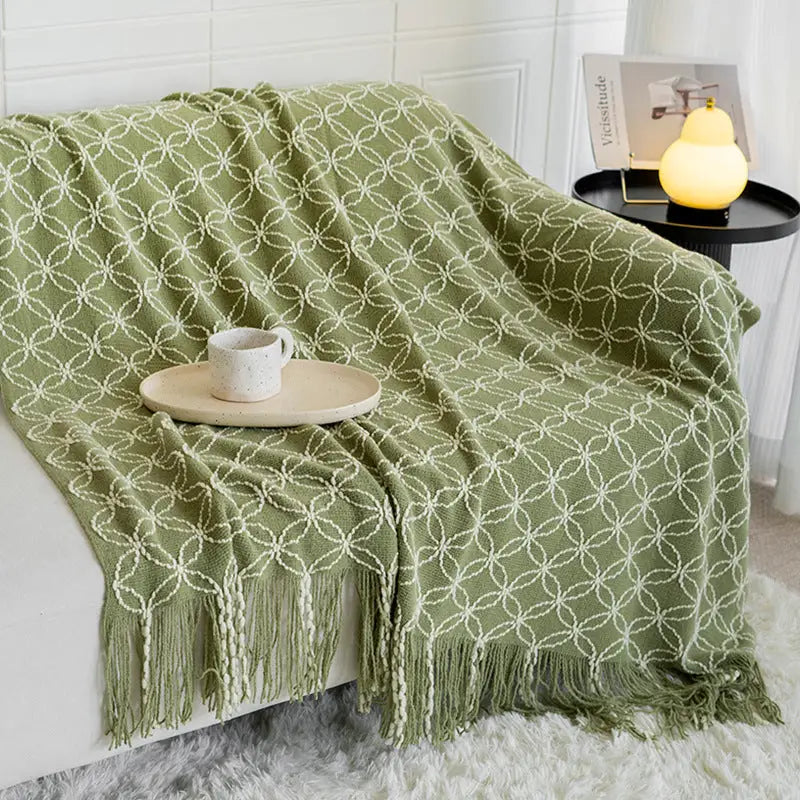 Dark Green Cozy Geometric Knitted Throw Blanket with Tassels - Soft Acrylic Decorative Sofa & Bed Cover 130x180cm