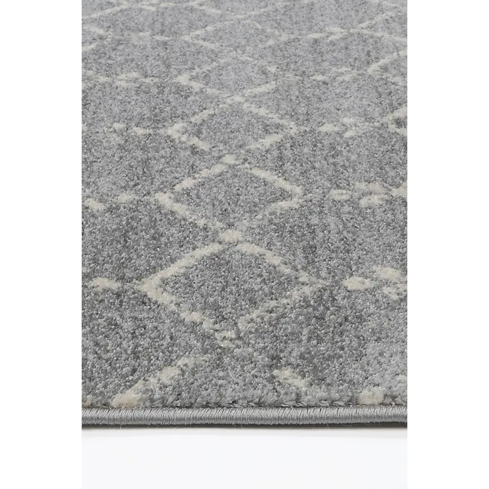 delicate-cassiday-grey-ivory-rug 240x330 - Home & Garden > Rugs