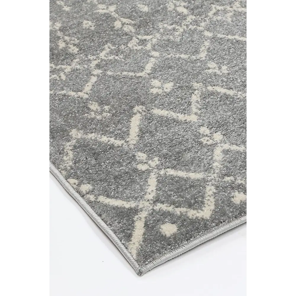 delicate-cassiday-grey-ivory-rug 240x330 - Home & Garden > Rugs