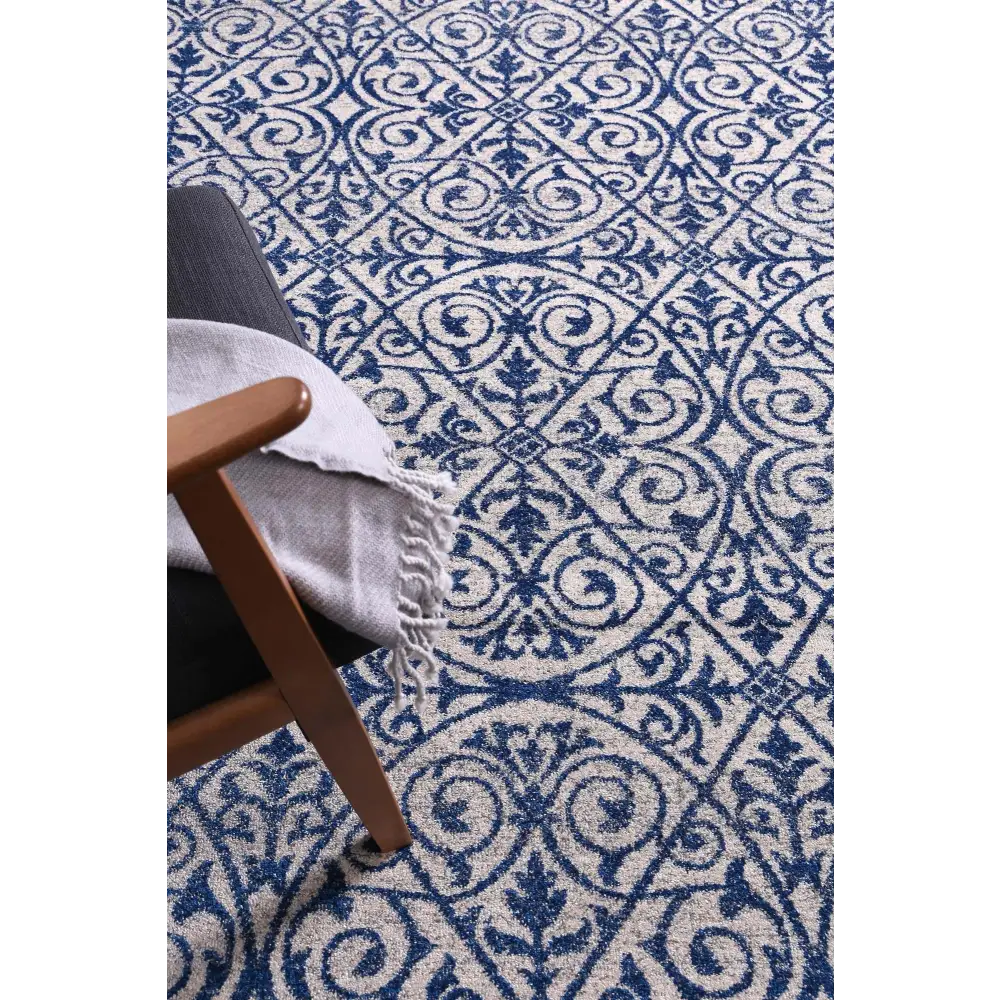 delicate-katherine-blue-ivory-rug 160x230 - Home & Garden > Rugs